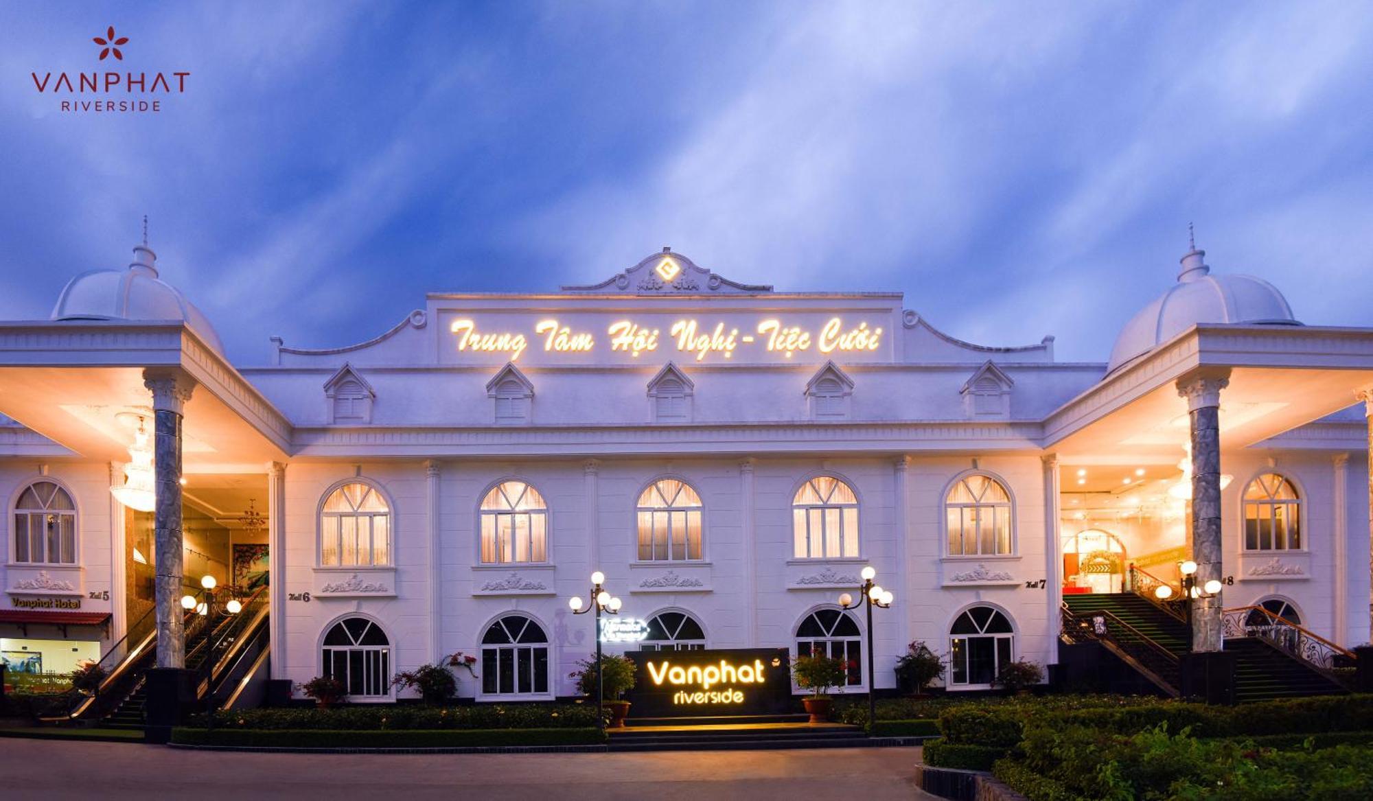 Vạn Phát Riverside Khách sạn Cần Thơ