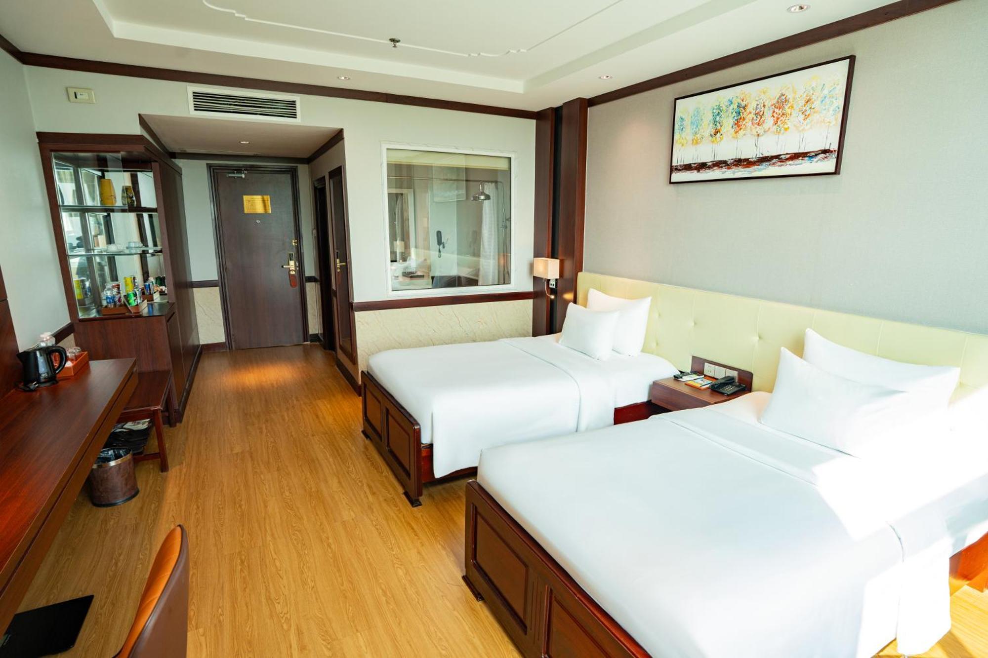 Khách sạn Vạn Phát Riverside Cần Thơ