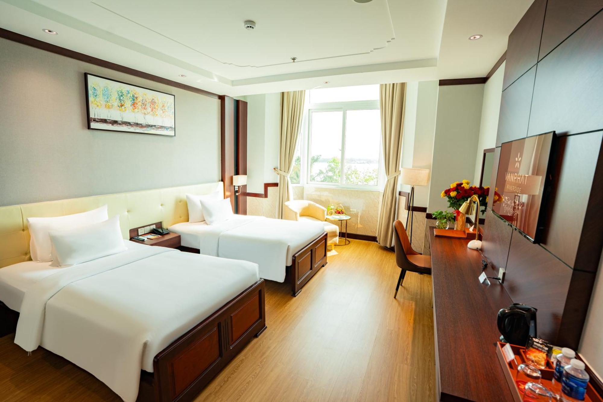 Vạn Phát Riverside 4* Cần Thơ