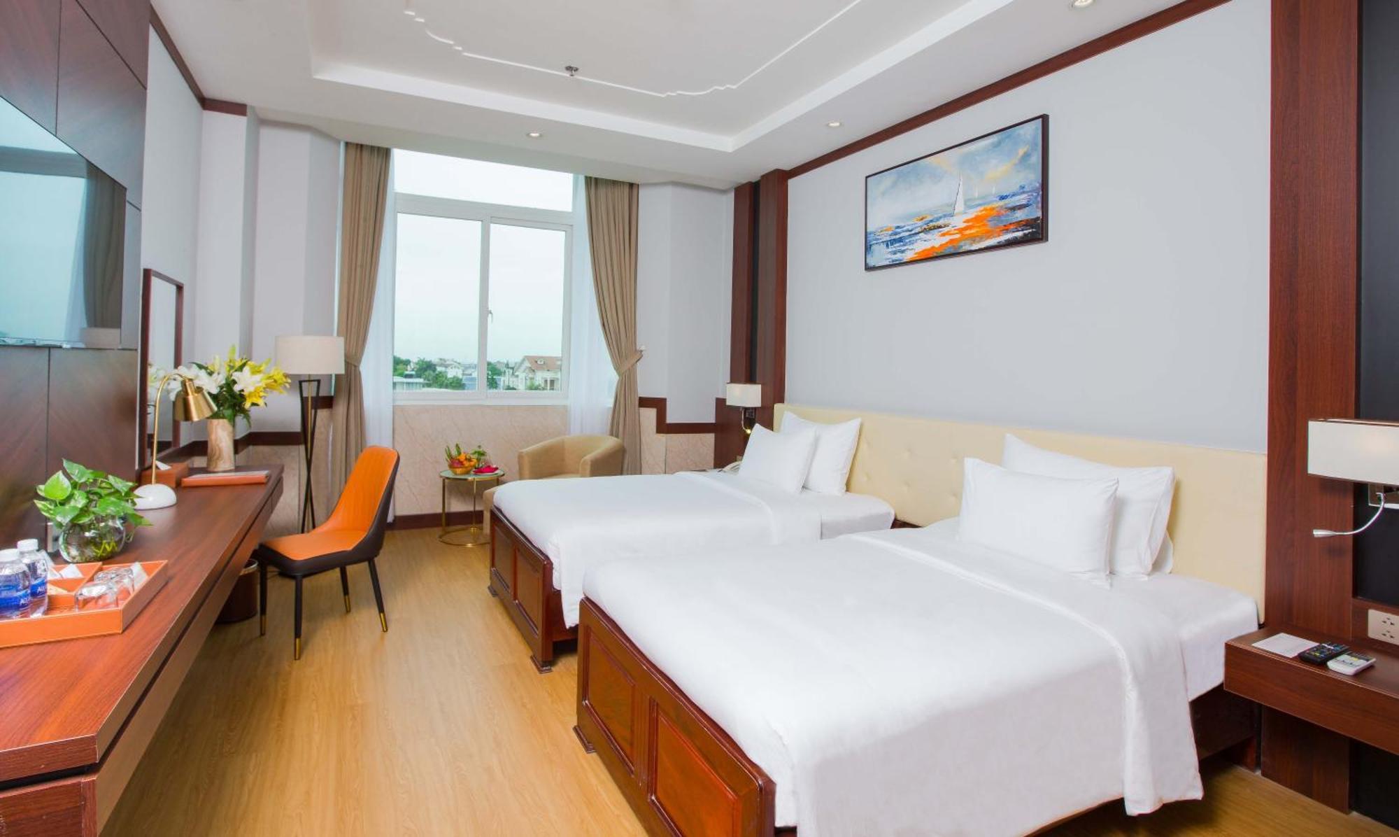 Khách sạn Vạn Phát Riverside 4*